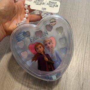 Disney Frozen Heart-Shaped Cosmetic Kit